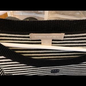 Light weight sweater